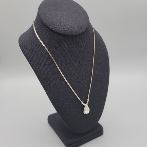 Womens Silver Tone Chain Fashion Necklace Teardrop Crystal Pendant 17 in - Picture 4 of 8